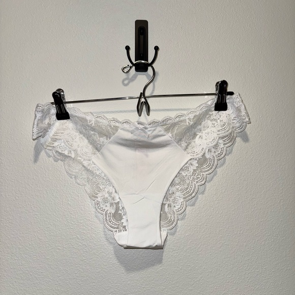 Victoria's Secret Red and White Lace Lingerie Panties Set - Picture 8 of 14